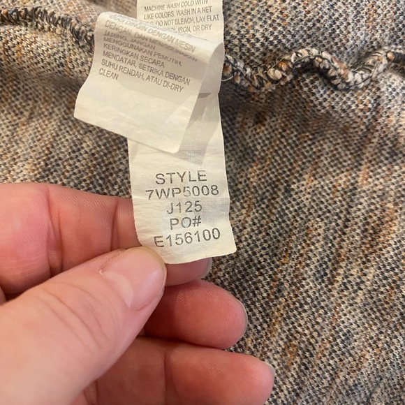 Lucky Brand cardigan. Medium casual open front with pockets. Tapestry look - Picture 7 of 8